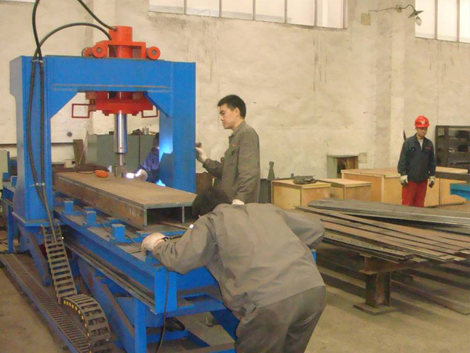 液壓機工作現場